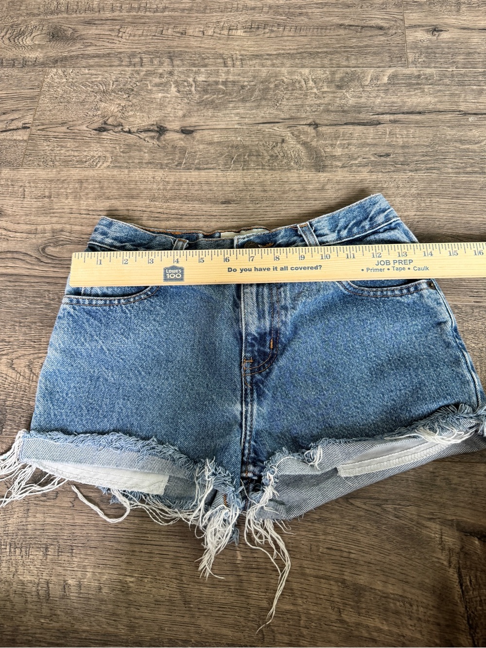 Old Navy Light Blue High-Rise Frayed Denim Shorts - Picture 3 of 6